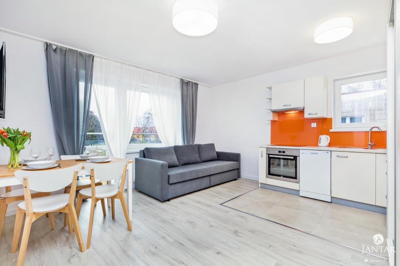 Willa Jalowcowa By Jantar Apartamenty Kolobrzeg Гжибово Екстериор снимка